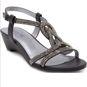 NWOB London Fog Macey Dress Sandals